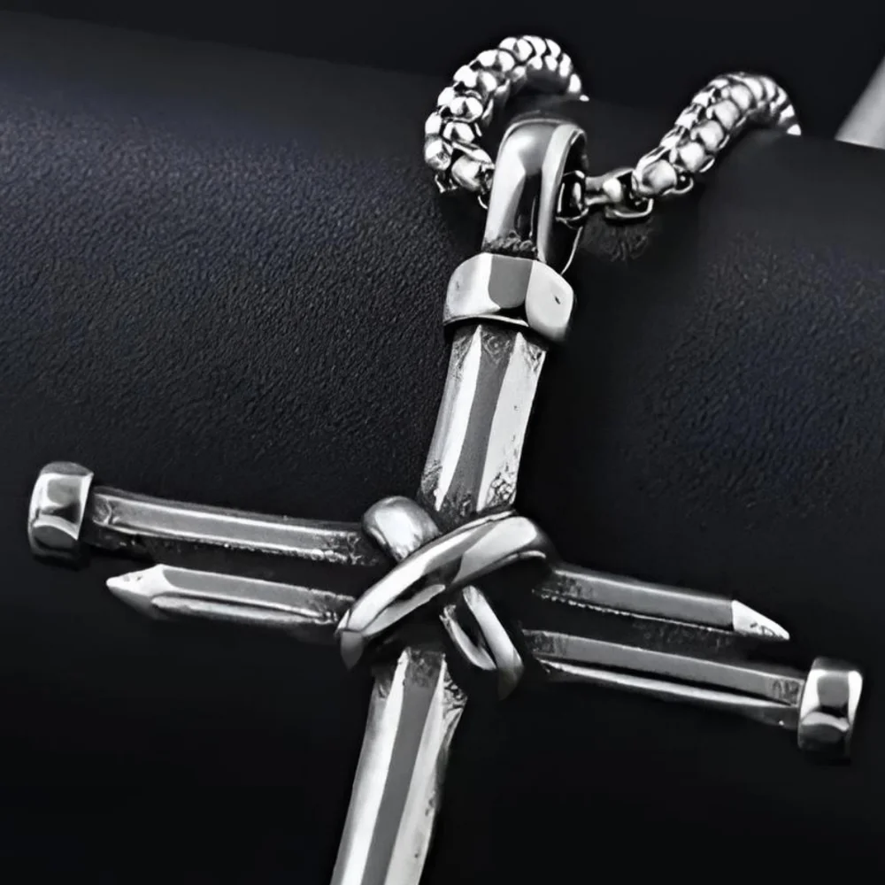 🆕️LAST 1☦️HANDCRAFTED STAINLESS STEEL CROSS NAIL UNISEX NECKLESS/GIFT BOXED